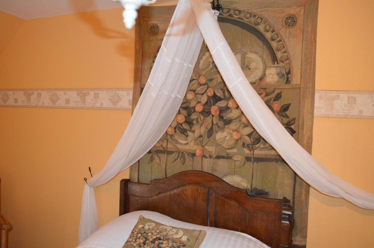 Les Gites De La Chapiniere Chateauvieux  ภายนอก รูปภาพ