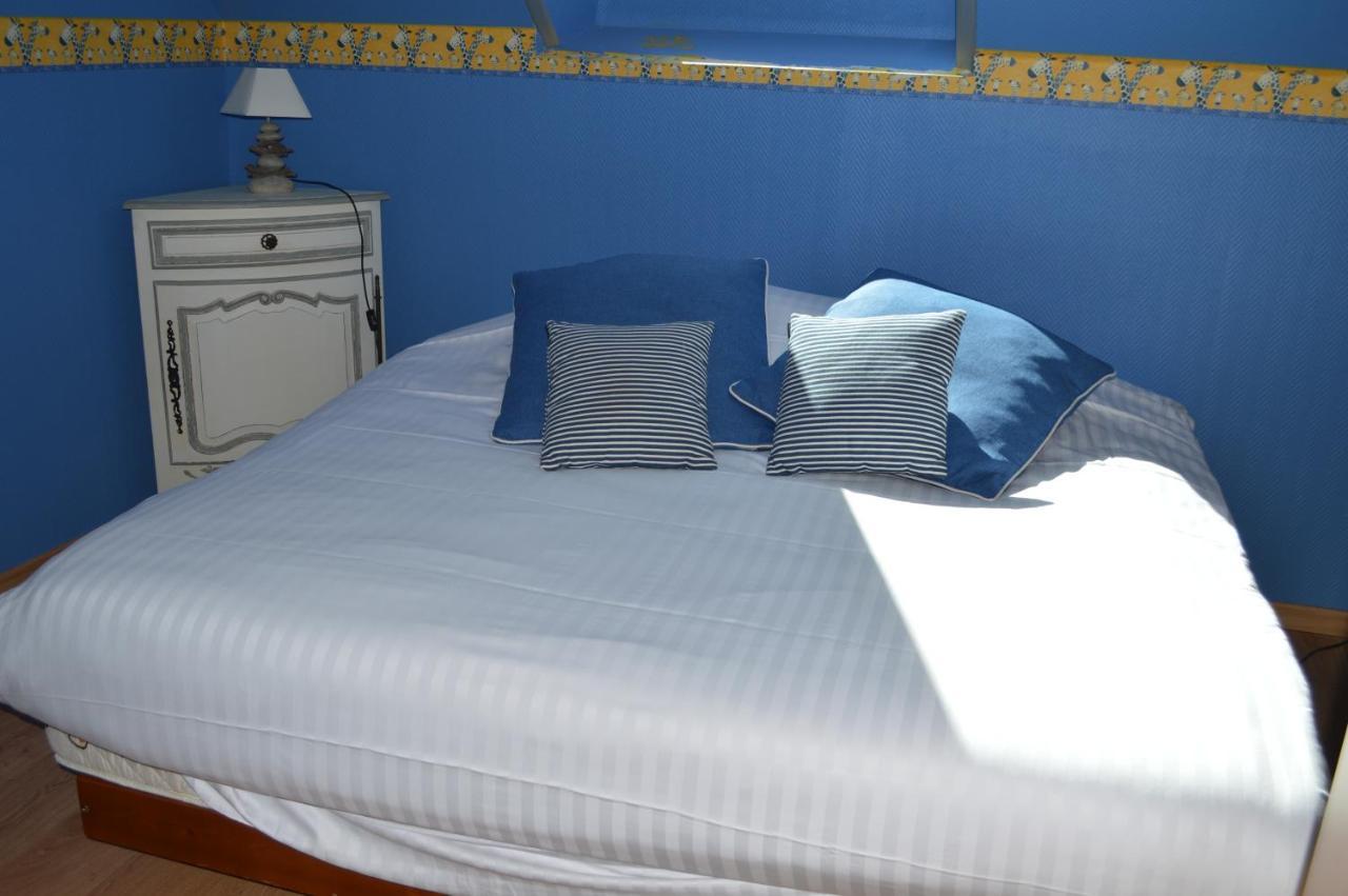 Les Gites De La Chapiniere Chateauvieux  ภายนอก รูปภาพ